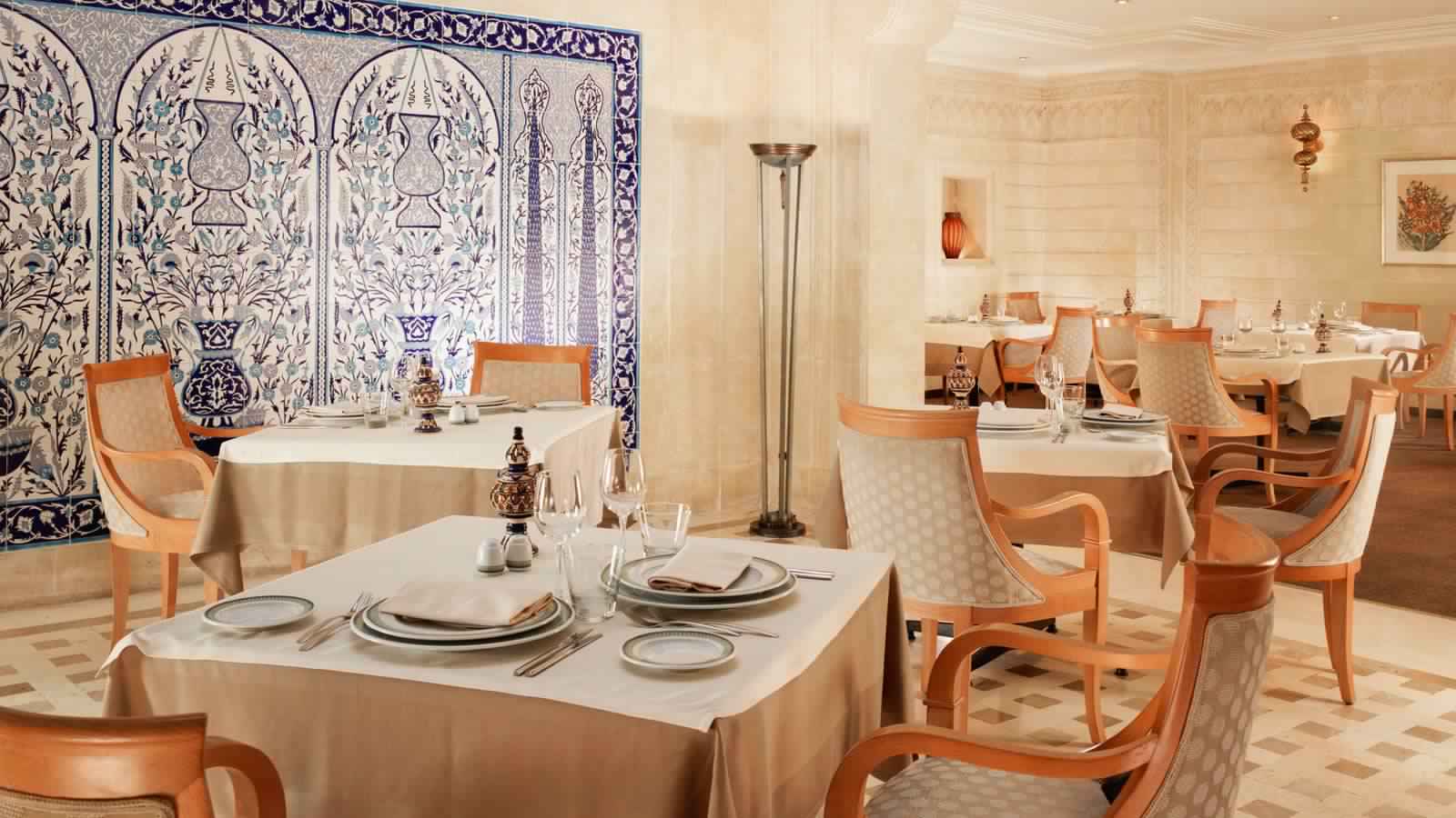 Sheraton-Tunis-Hôtel-WalimaRestaurant-Check2go.jpg
